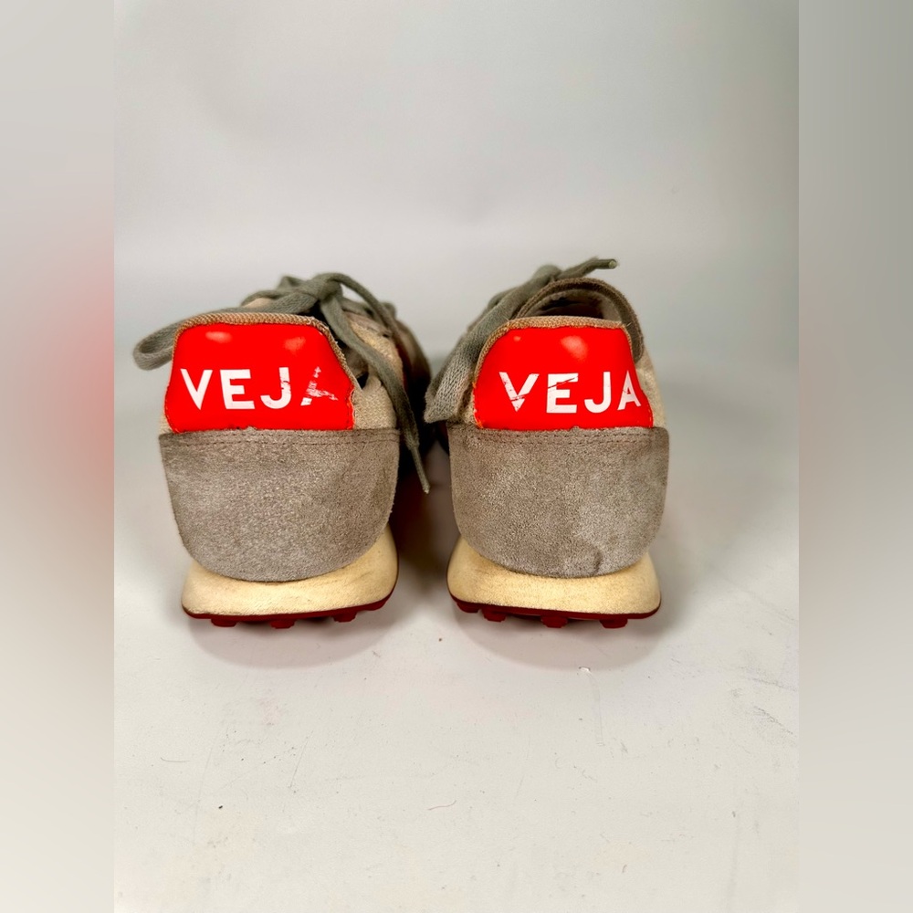 Veja RIO BRANCO HEXAMESH GRAVEL ORANGE GREY Sneakers - Picture 7 of 13